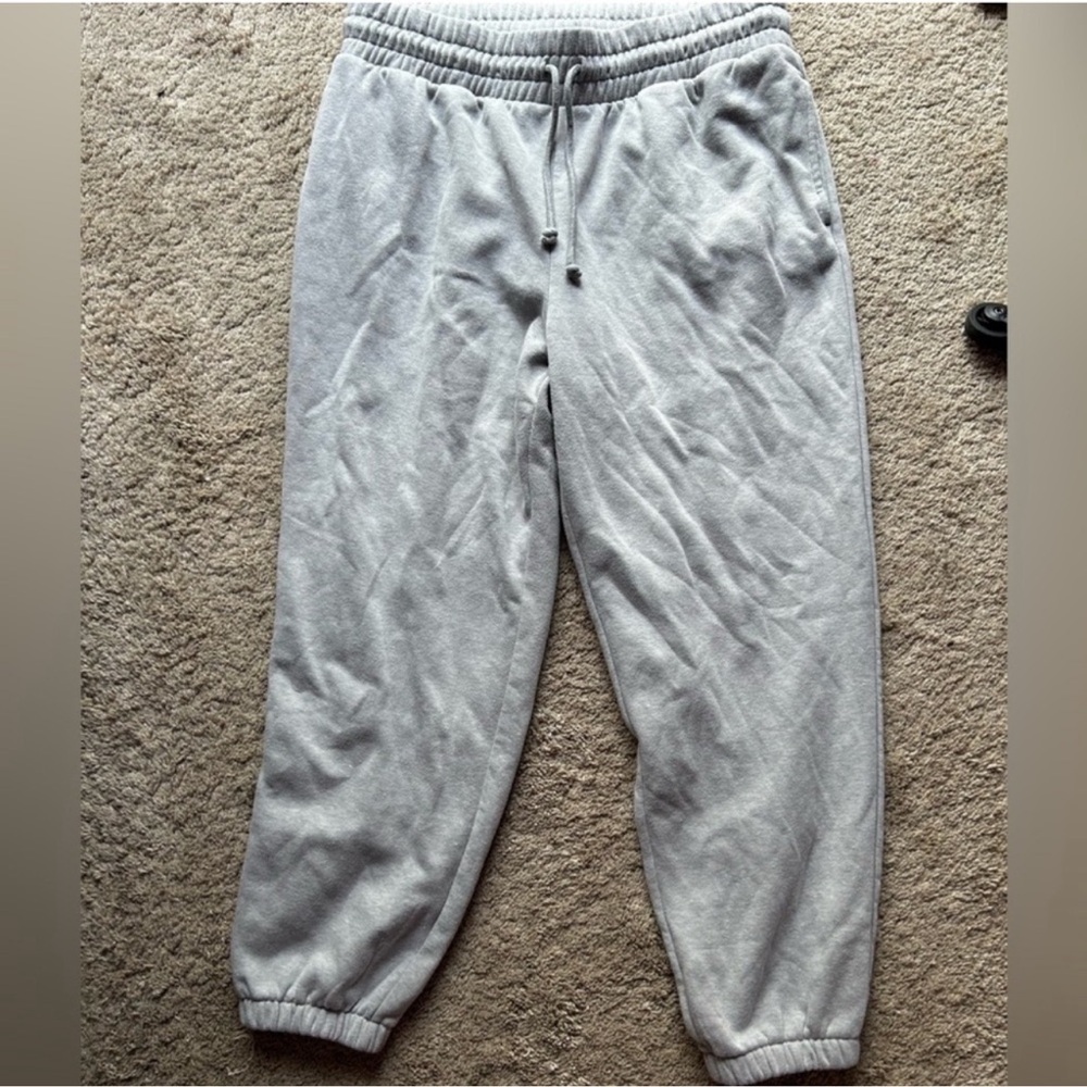 Women’s Solid Grey Sweatpants - image 1